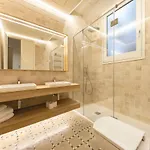 Bravissimo Mercaders, Beautiful 3 Bedroom Apartment Gerona