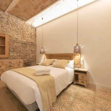 Bravissimo Mercaders, Beautiful 3 Bedroom Daire Girona