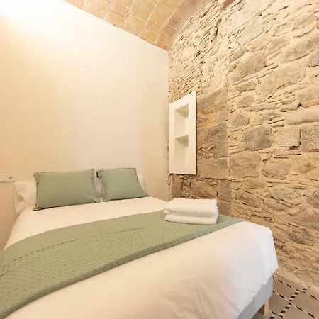 Bravissimo Mercaders, Beautiful 3 Bedroom Апартаменти *